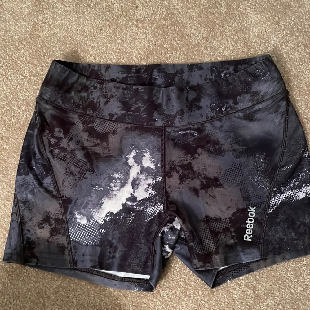 SMALL reebok spandex athletic shorts